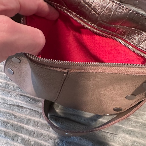 Hammitt crossbody excellent condition - Picture 4 of 7